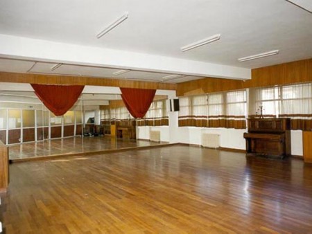 Aula de danza y música